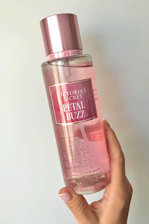 Victoria's Secret Petal Buzz 250 ml testpermetIVET.HU - A te online butikod.